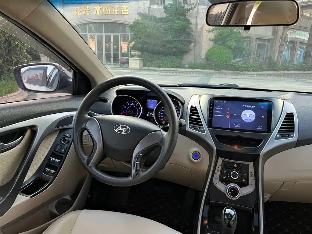 Hyundai Elantra Langdong 2015 — фото 10