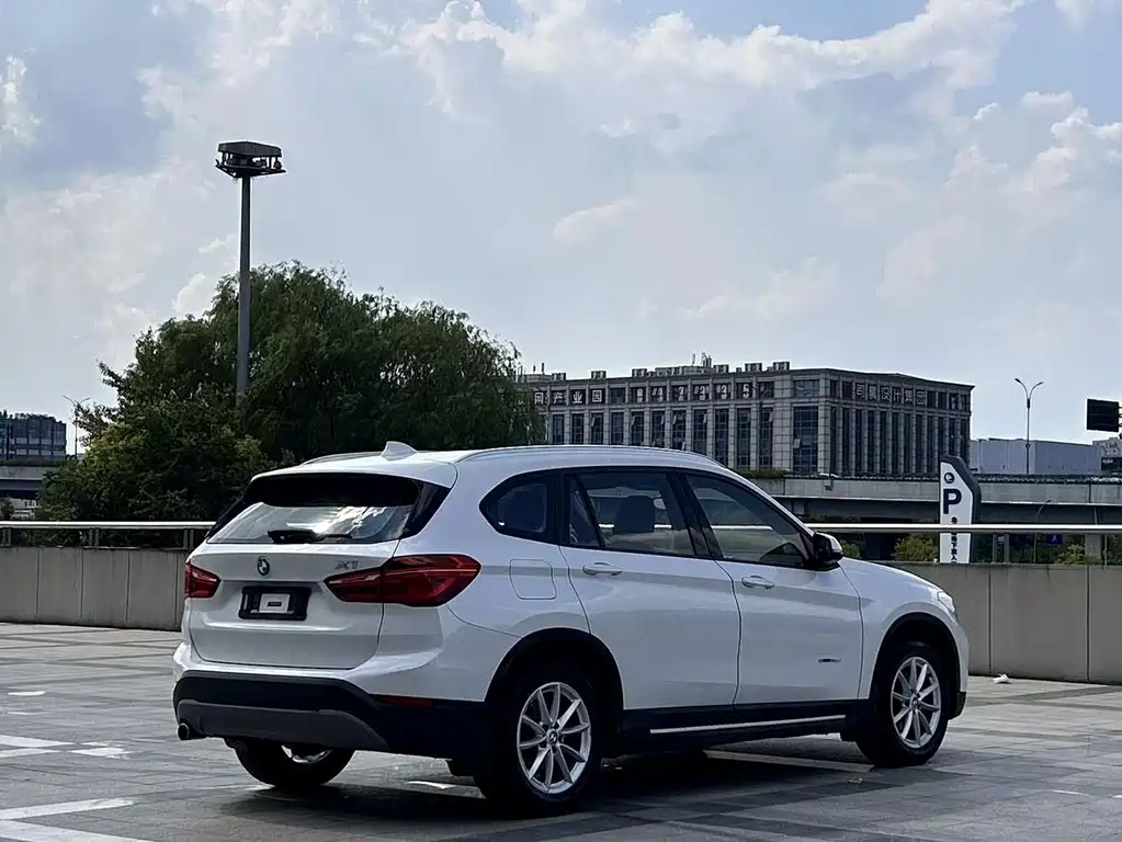 BMW X1 2018 — фото 13
