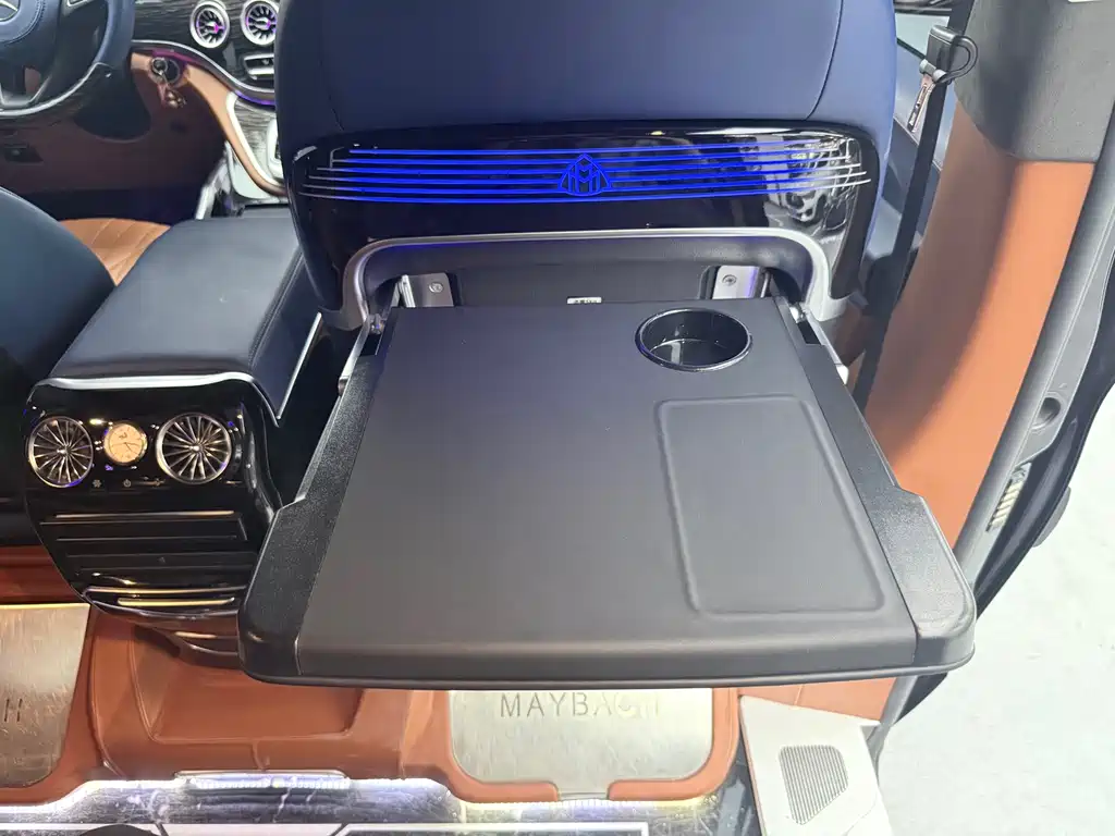 Mercedes-Benz Vito 2023 — фото 15