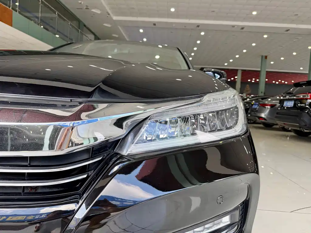 Honda Accord 2016 — фото 4