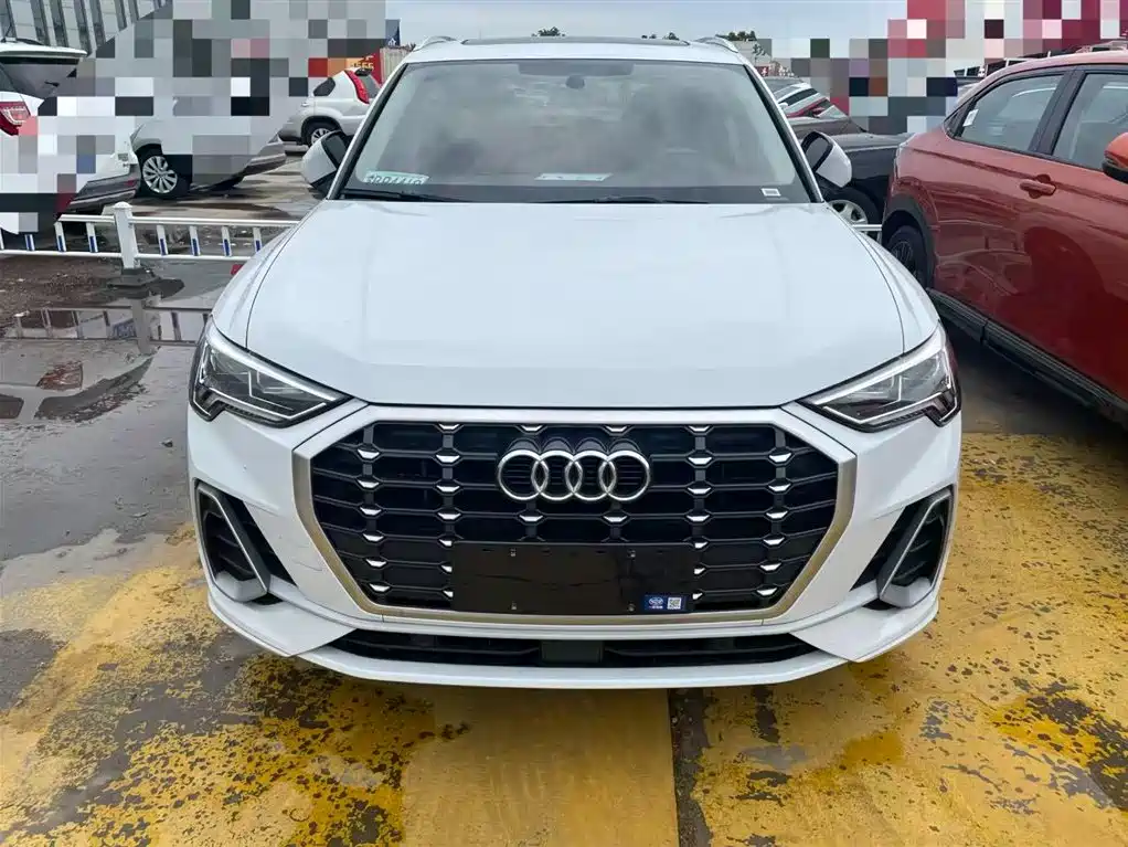 Audi Q3 2023 — фото 11