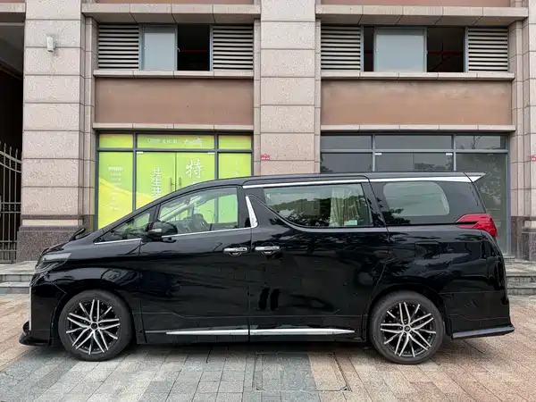 Toyota Alphard 2016