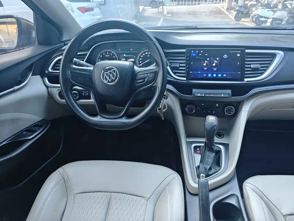 Buick Excelle 2017 — фото 10