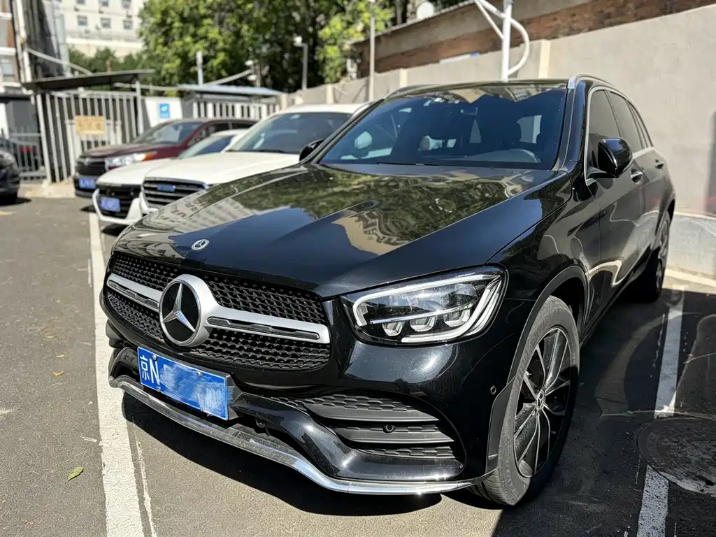 Mercedes-Benz GLC 2022 — фото 1
