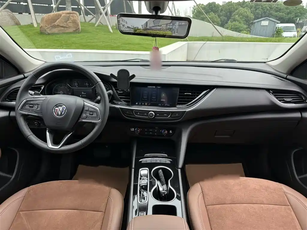 Buick Regal 2023 — фото 15