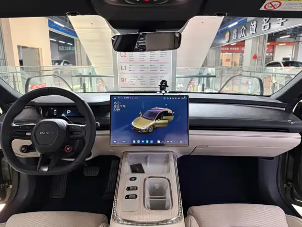 Xiaomi SU7 2025