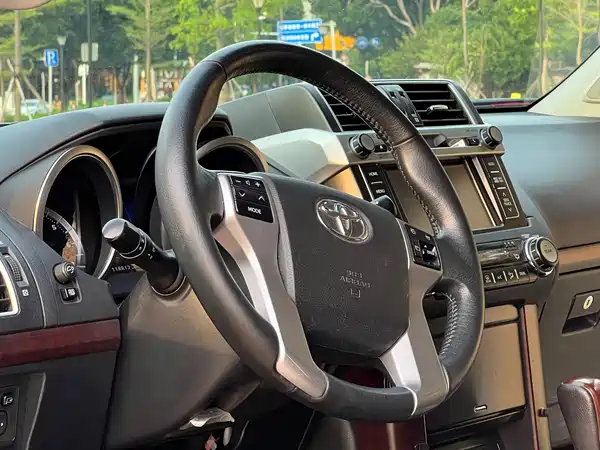 Toyota Prado 2017