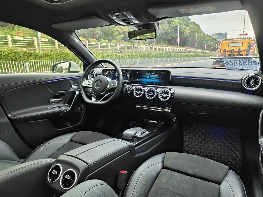 Mercedes-Benz A-Class 2020 — фото 15