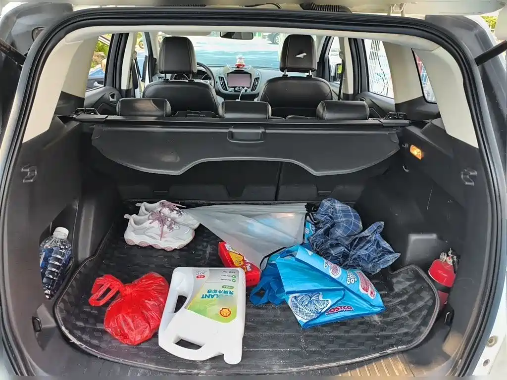 Ford Kuga 2015 — фото 15