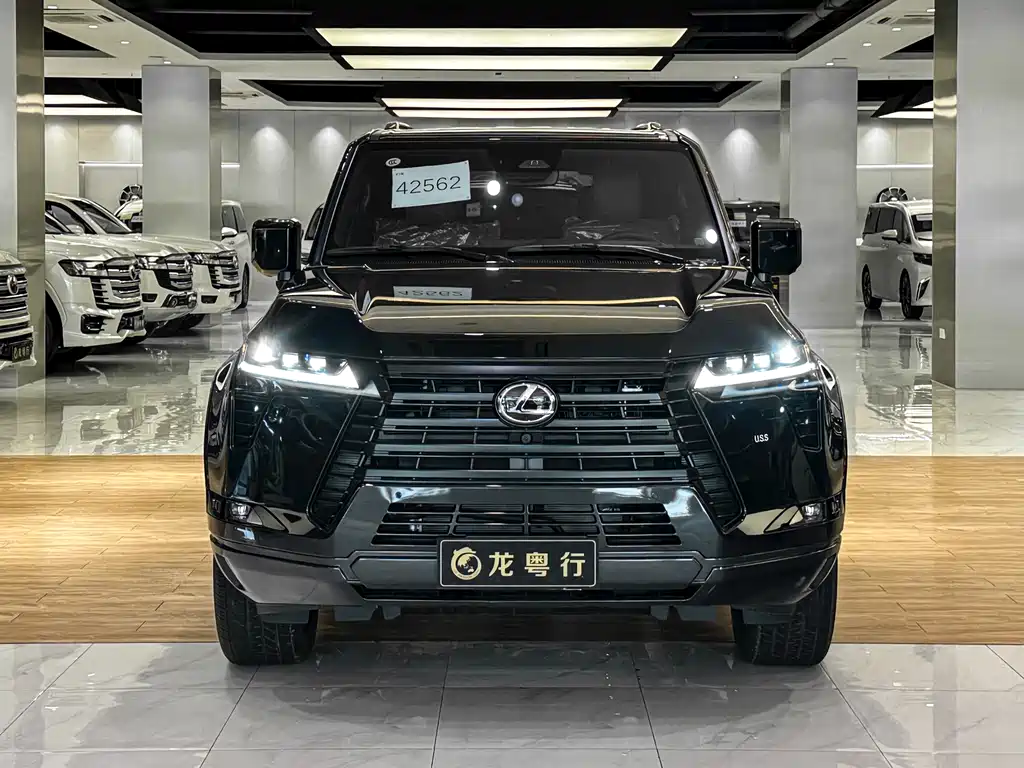 Lexus GX — фото 1