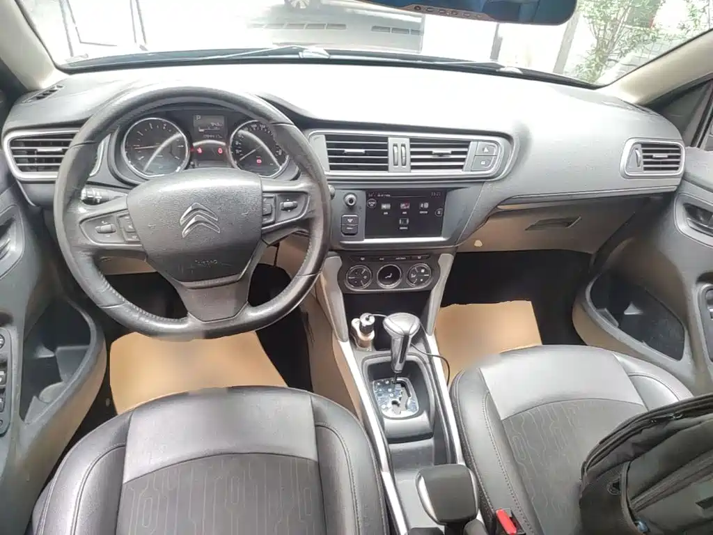 Citroen C3-XR 2015 — фото 10