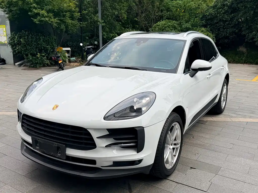 Porsche Macan 2017 — фото 1