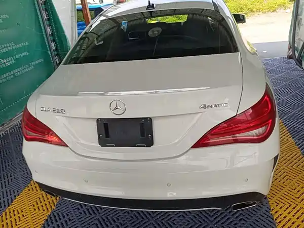 Mercedes-Benz CLA 2015