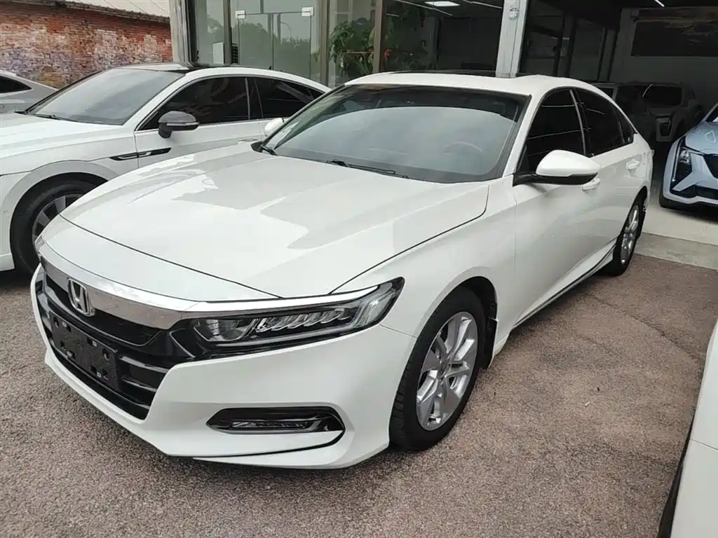 Honda Accord 2019 — фото 1