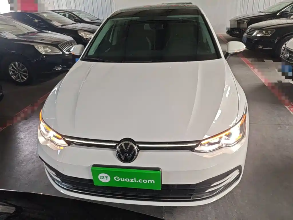 Volkswagen Golf 2024