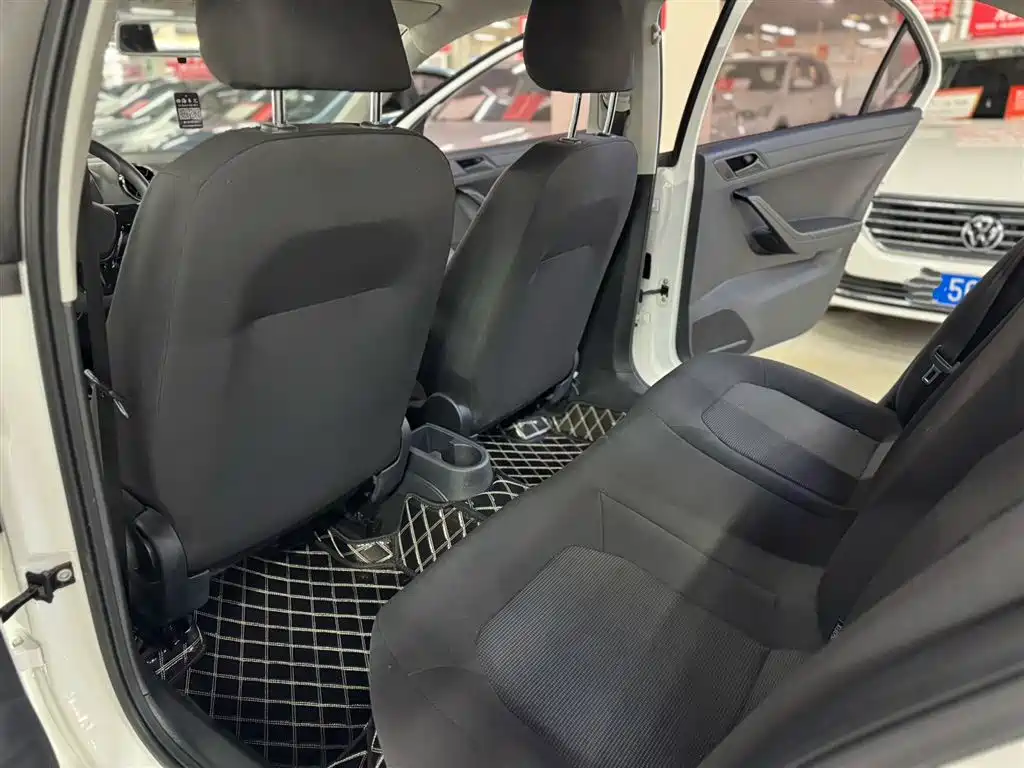 Volkswagen Jetta 2018