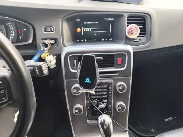 Volvo V60 2016