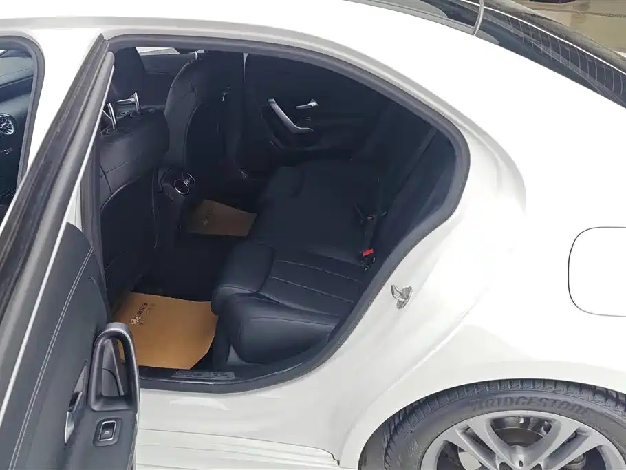 Mercedes-Benz A-Class 2021 — фото 11