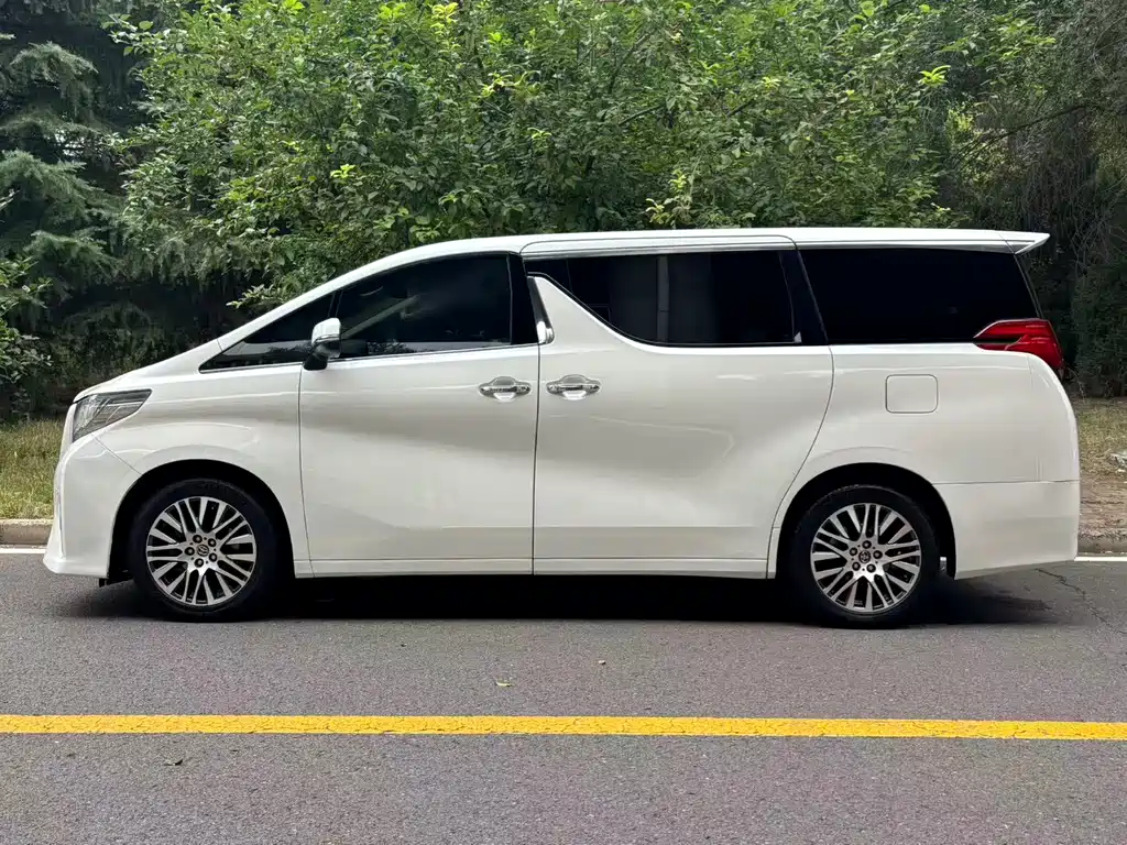 Toyota Alphard 2015 — фото 3