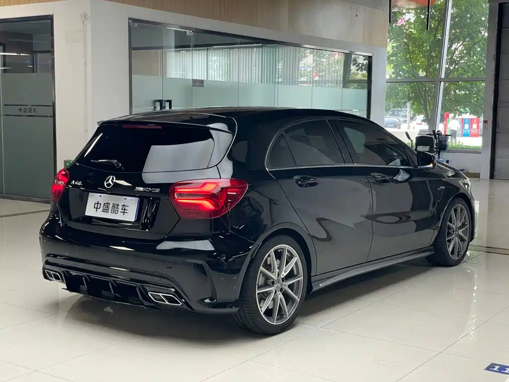 Mercedes-Benz A-Class AMG 2017 — фото 28