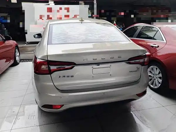Roewe i5 2020
