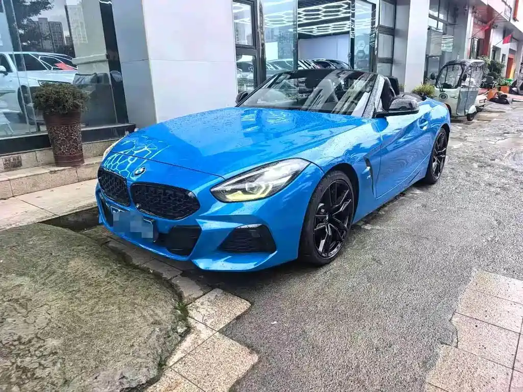 BMW Z4 2023 — фото 1