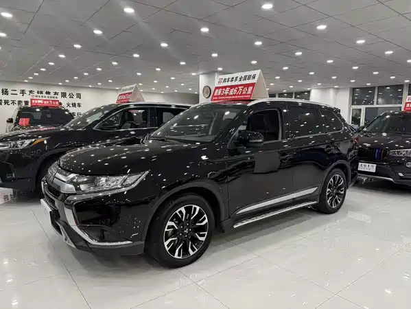 Mitsubishi Outlander 2021