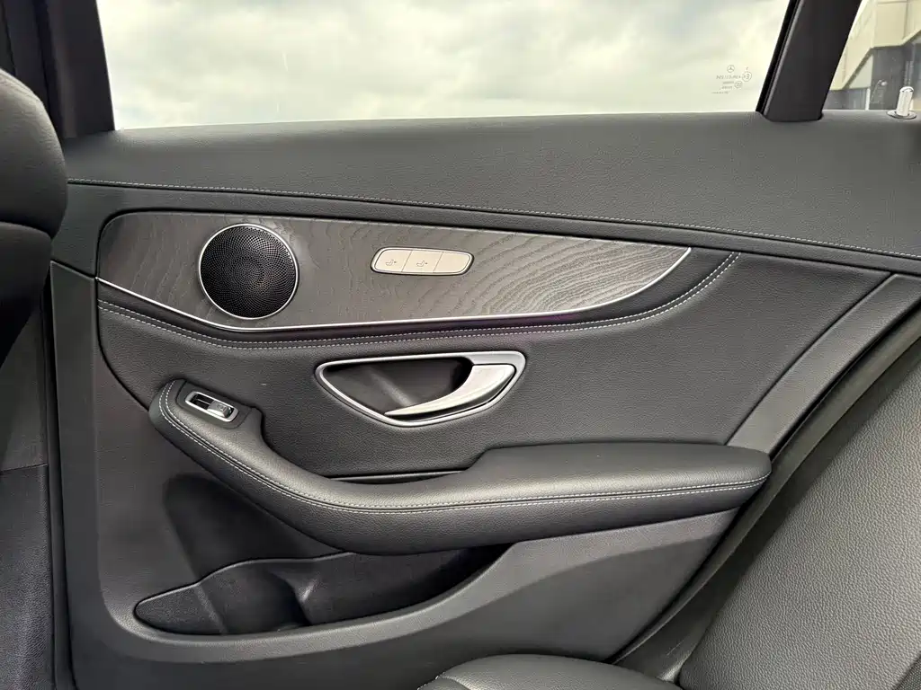Mercedes-Benz C-Class 2020 — фото 34