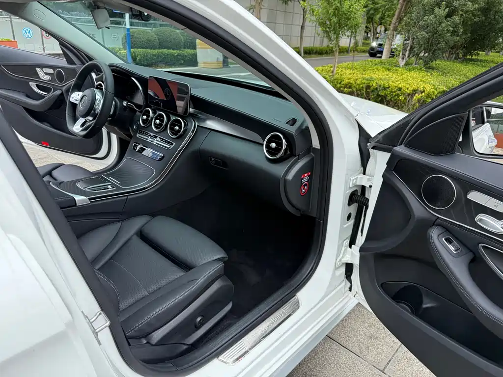 Mercedes-Benz C-Class 2020 — фото 45