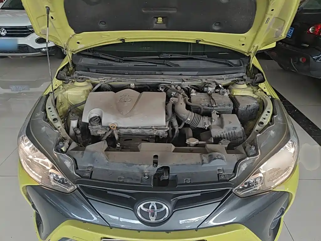 Toyota Yaris L 2017 — фото 20