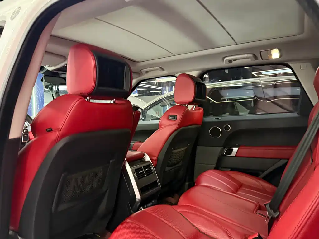 Land Rover Range Rover Sport 2017 — фото 8