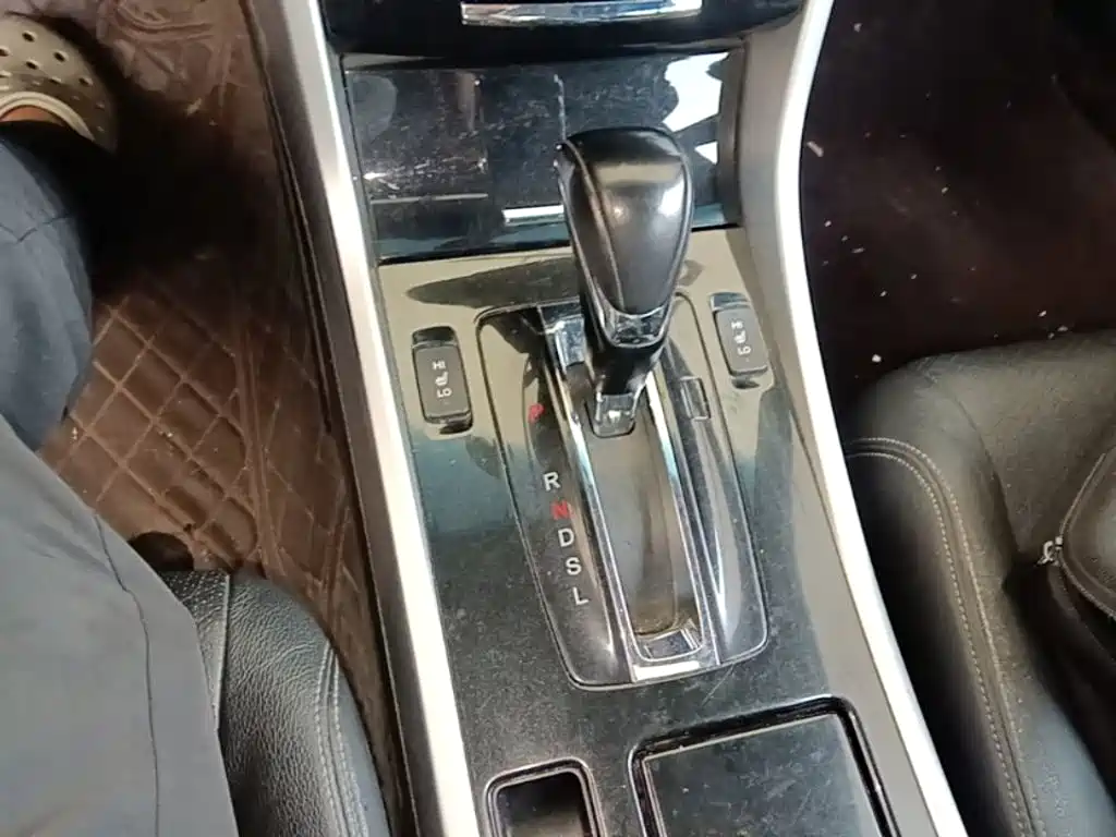 Honda Accord 2018 — фото 21