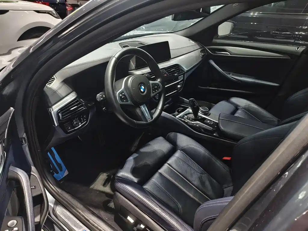 BMW 5 Series 2020