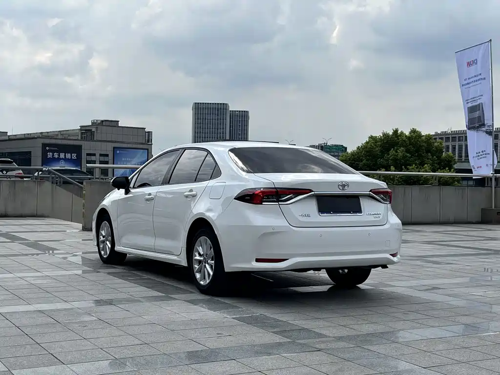 Toyota Corolla 2022 — фото 14