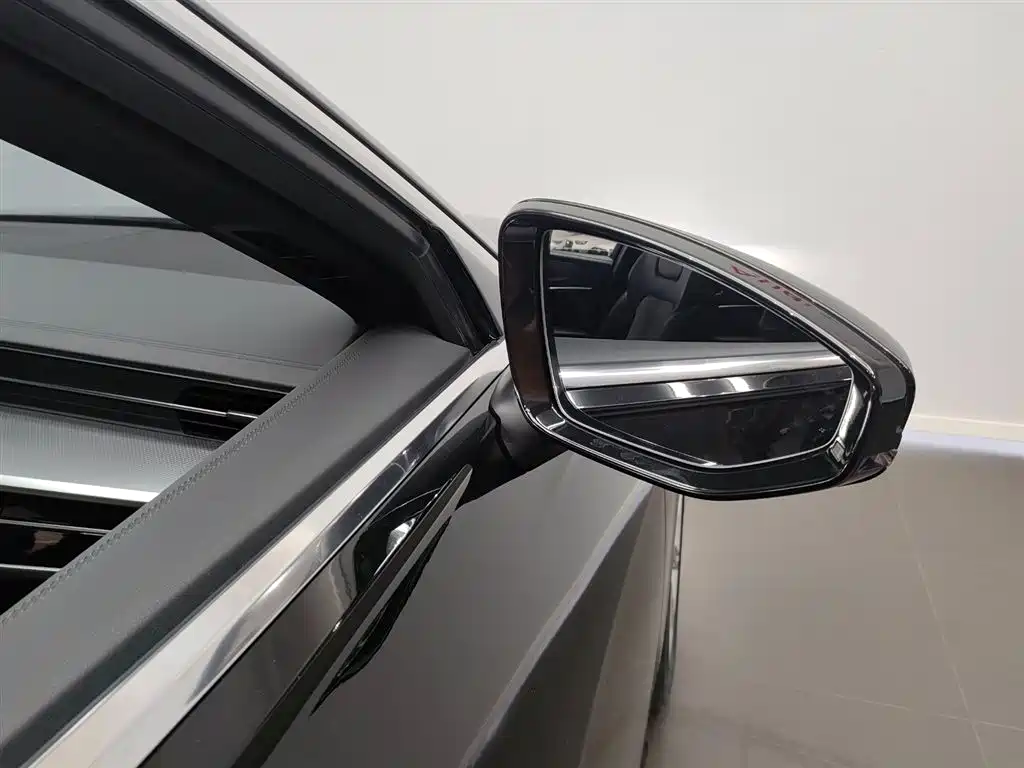 Audi A6L 2024 — фото 18