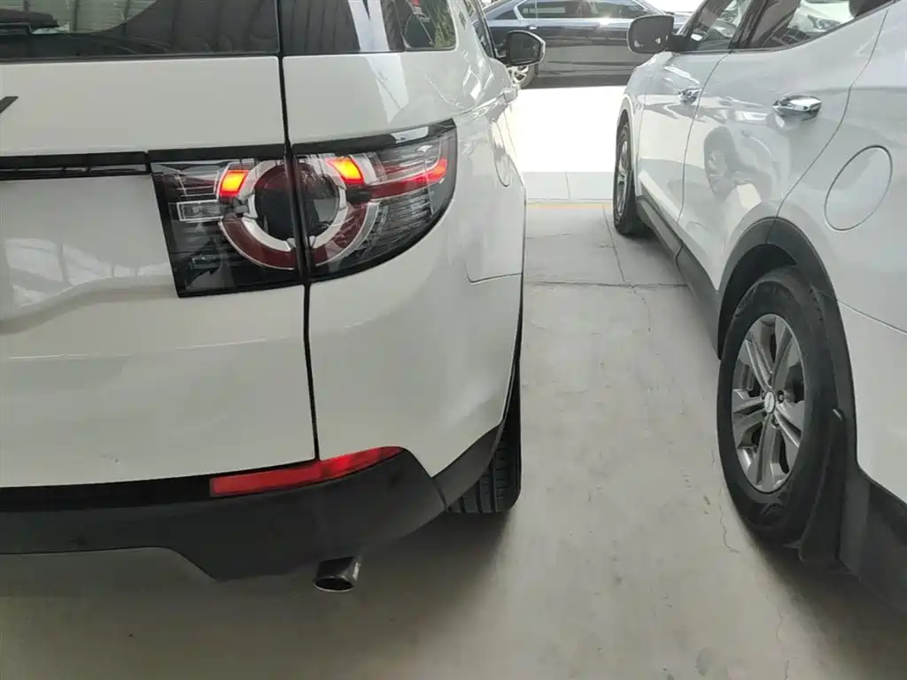 Land Rover Discovery Sport 2016 — фото 8