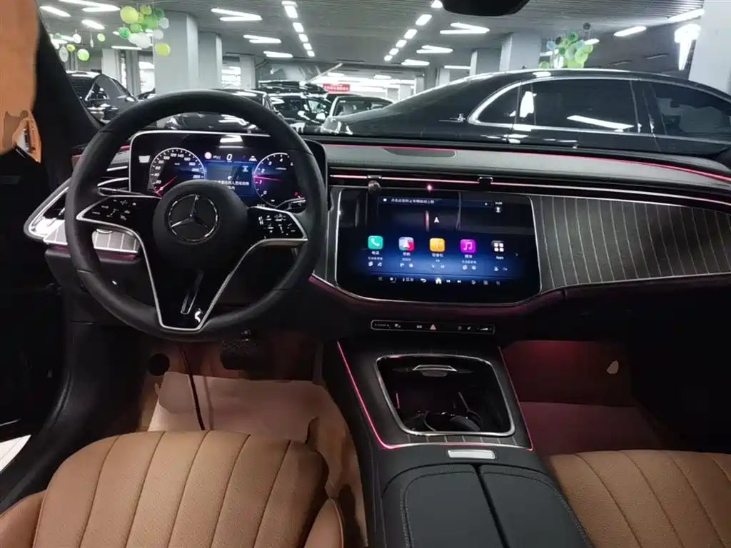 Mercedes-Benz E-Class 2025 — фото 10