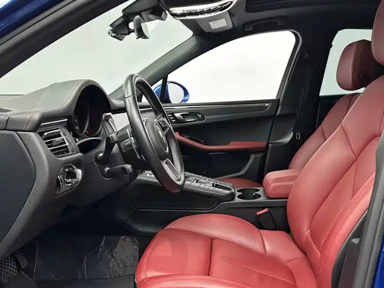 Porsche Macan 2019 — фото 12