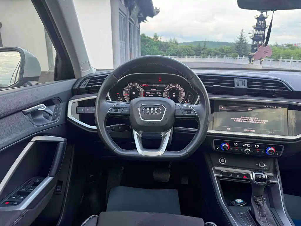 Audi Q3 2022 — фото 16