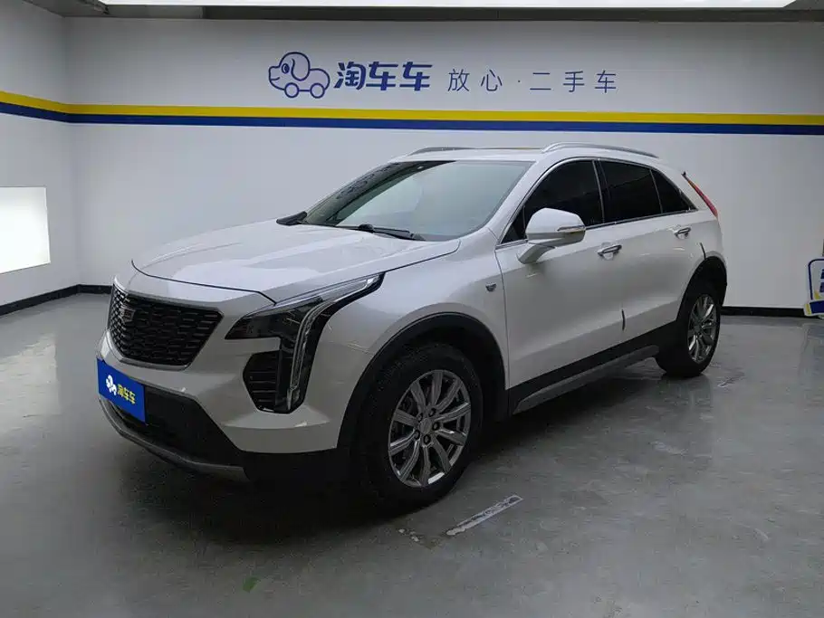 Cadillac XT4 2020 — фото 1