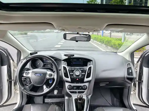 Ford Focus 2014