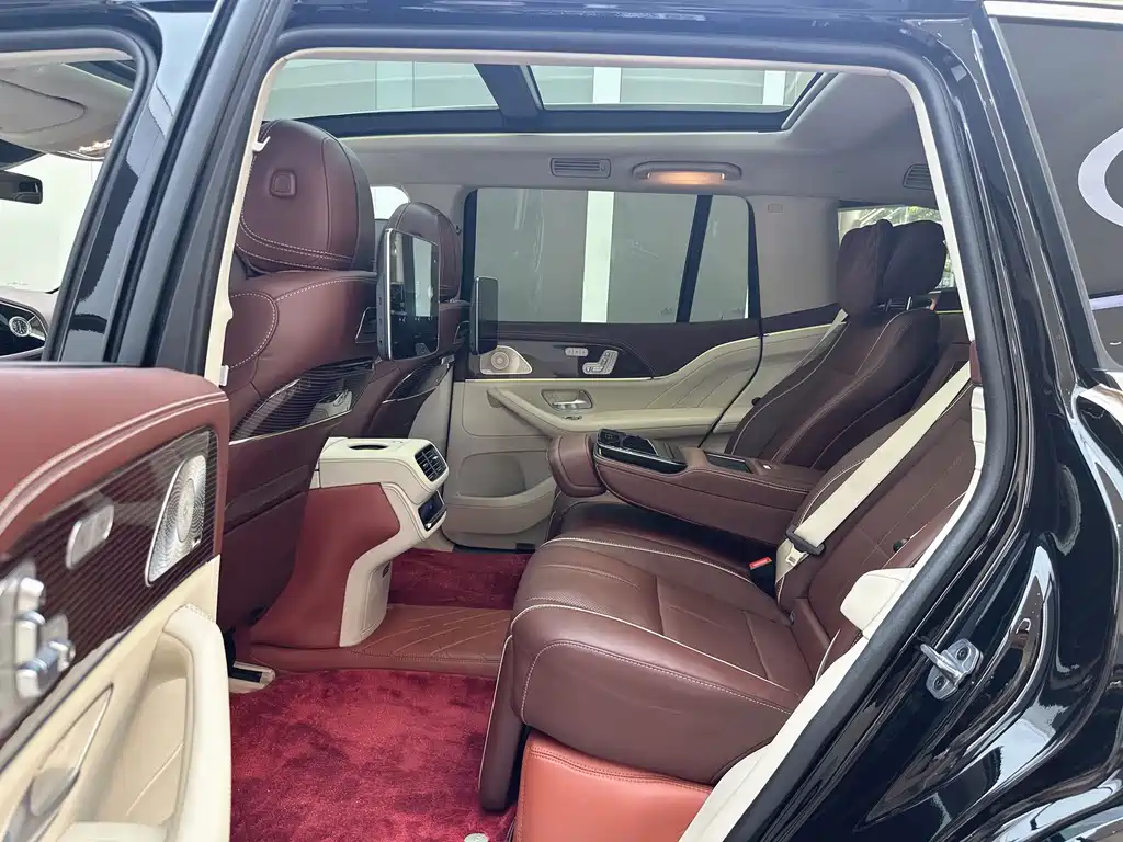 Mercedes-Benz Maybach GLS 2023 — фото 7