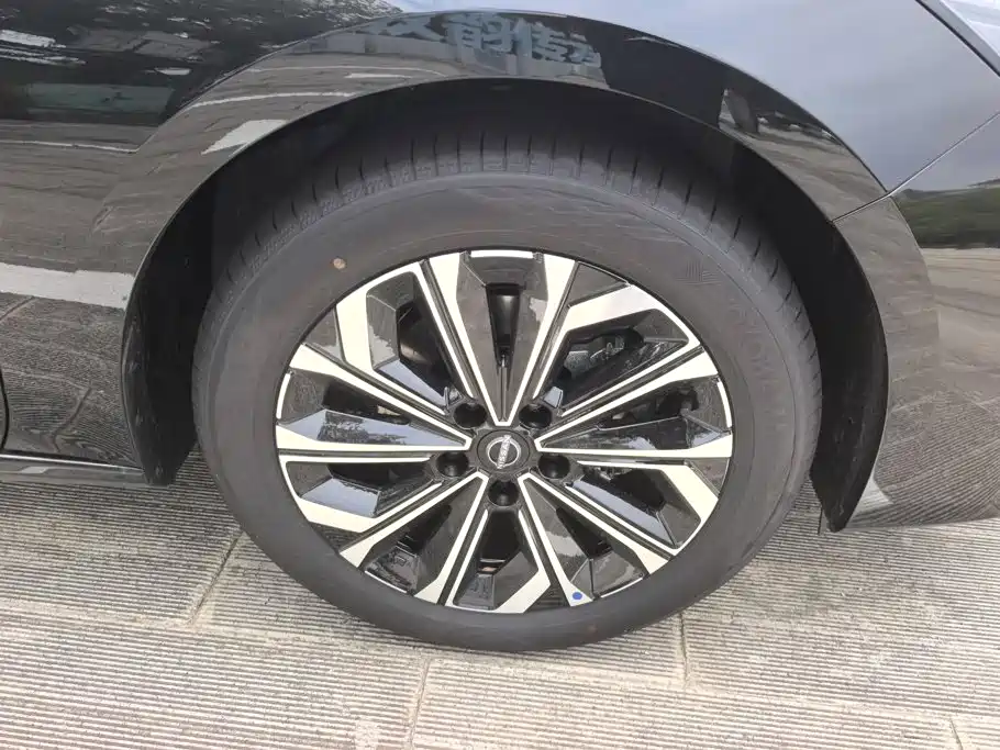 Nissan Teana 2026