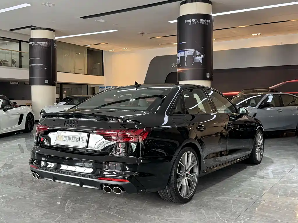Audi S4 2024