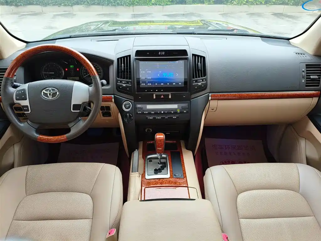 Toyota Land Cruiser 2015 — фото 13