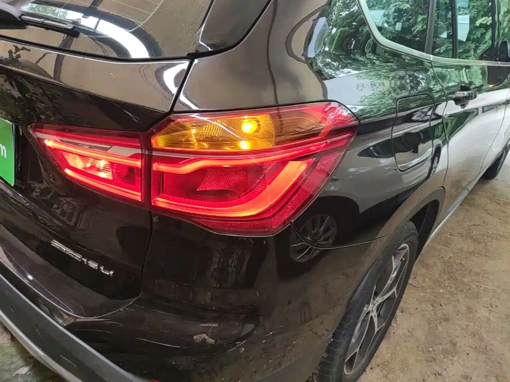 BMW X1 2018 — фото 8