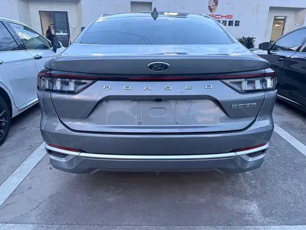 Ford Mondeo 2025