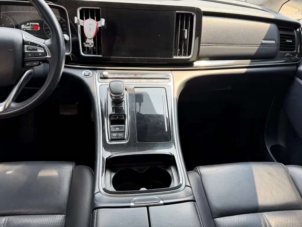 GAC Motor Trumpchi M8 2021 — фото 16