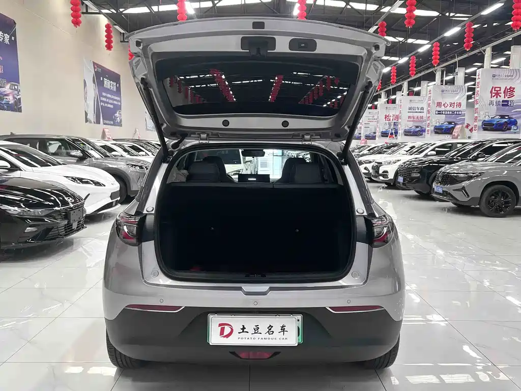 Geely Galaxy Starwish 2026 — фото 17