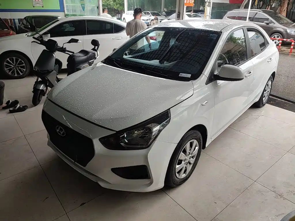 Hyundai Verna 2020 — фото 2